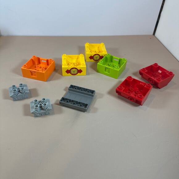 Lot of 9 Lego Duplo Pieces Crates Bins Truckbed Train Cab Containers Boxes Farm - Picture 3 of 5